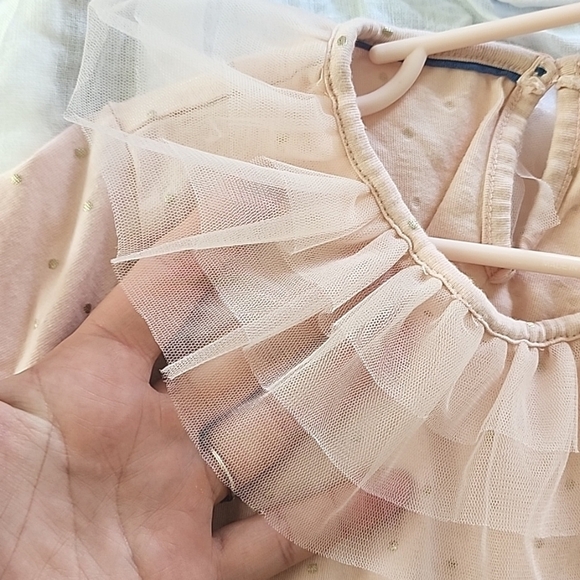 Mini Boden Tulle neckline polkadot top pink size 8-9 y - Picture 2 of 5